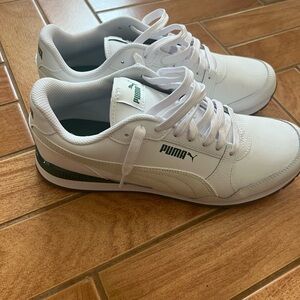 Puma Men's White Sneakers